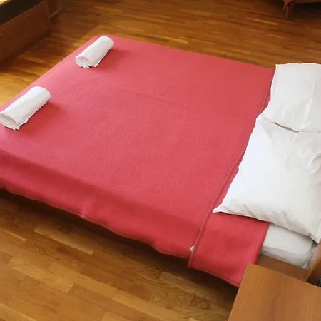 Apartman Luca *